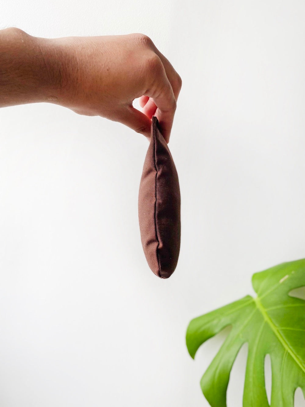 CASUAL REIGN CHOCOLATE SOFT-FORM PACKER